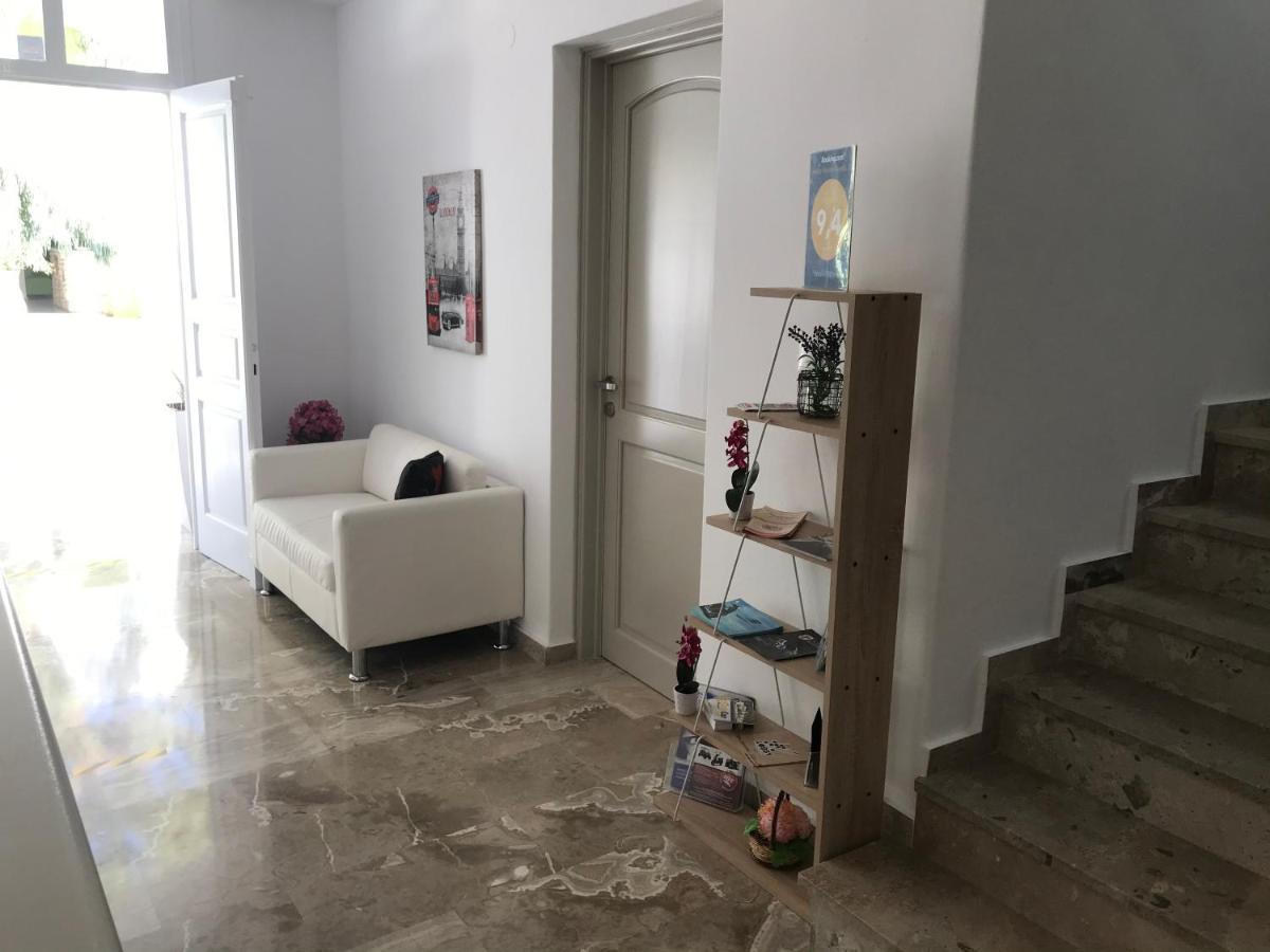 Vassiliki Rooms Páros Exterior foto
