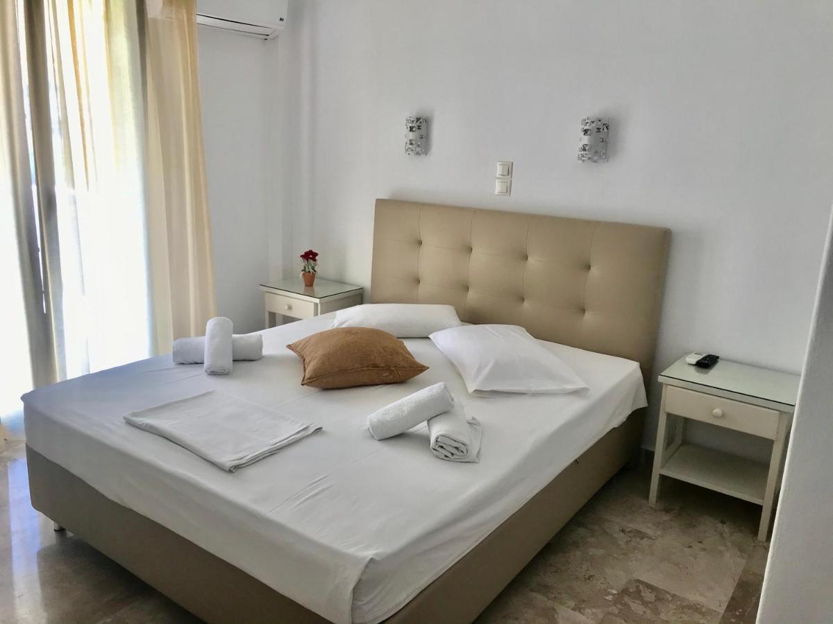 Vassiliki Rooms Páros Exterior foto