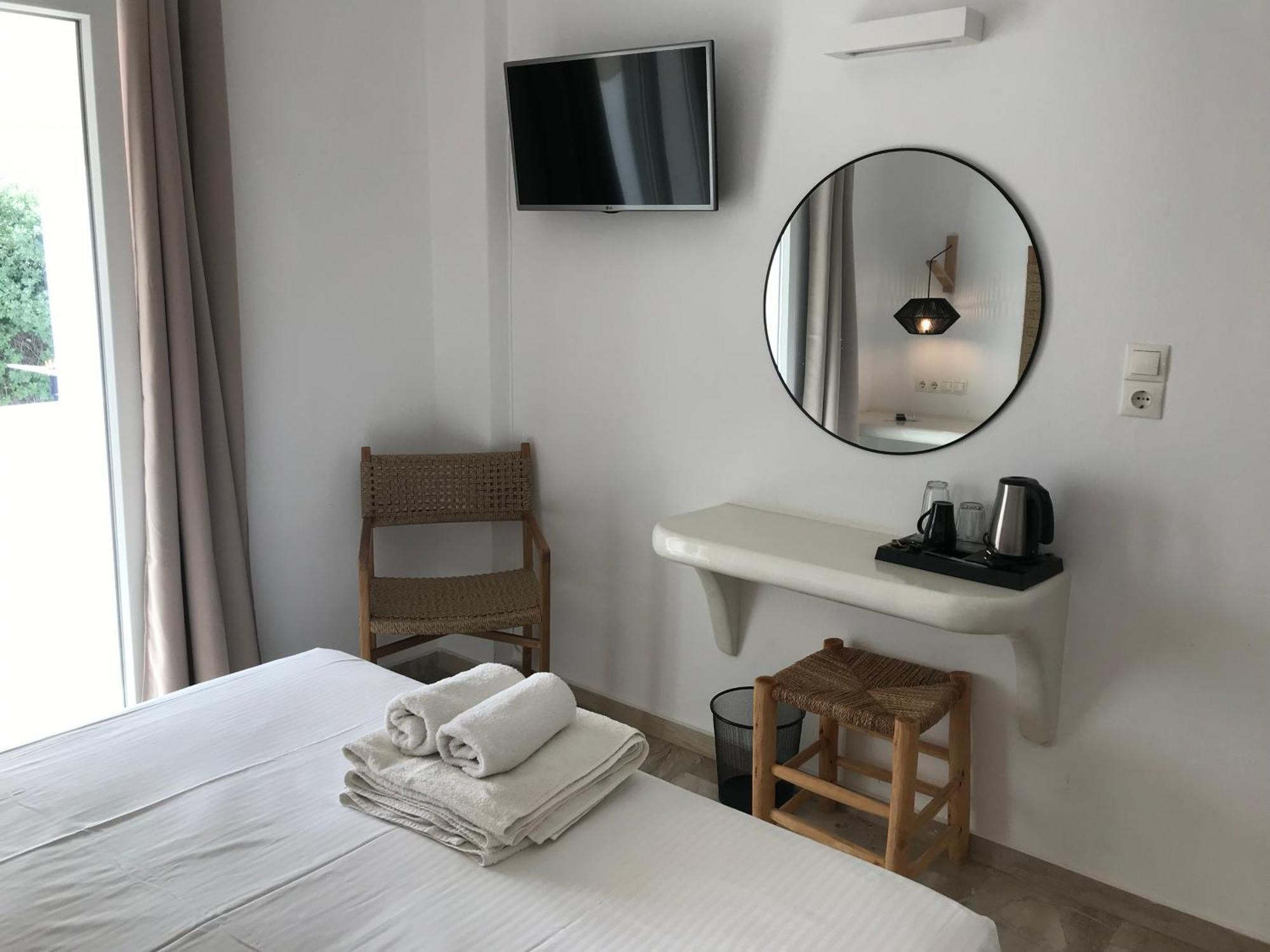 Vassiliki Rooms Páros Exterior foto