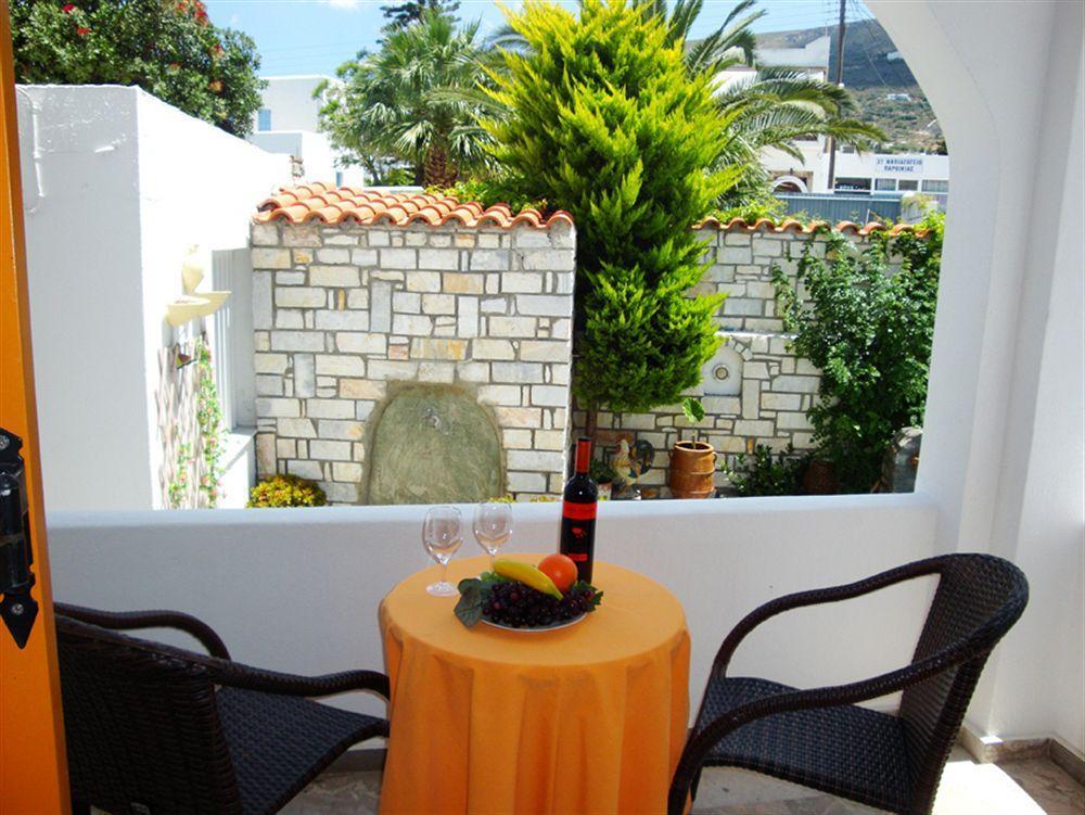 Vassiliki Rooms Páros Exterior foto